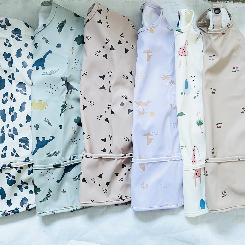 EVY BIB/SMOCK (CAT PINK)