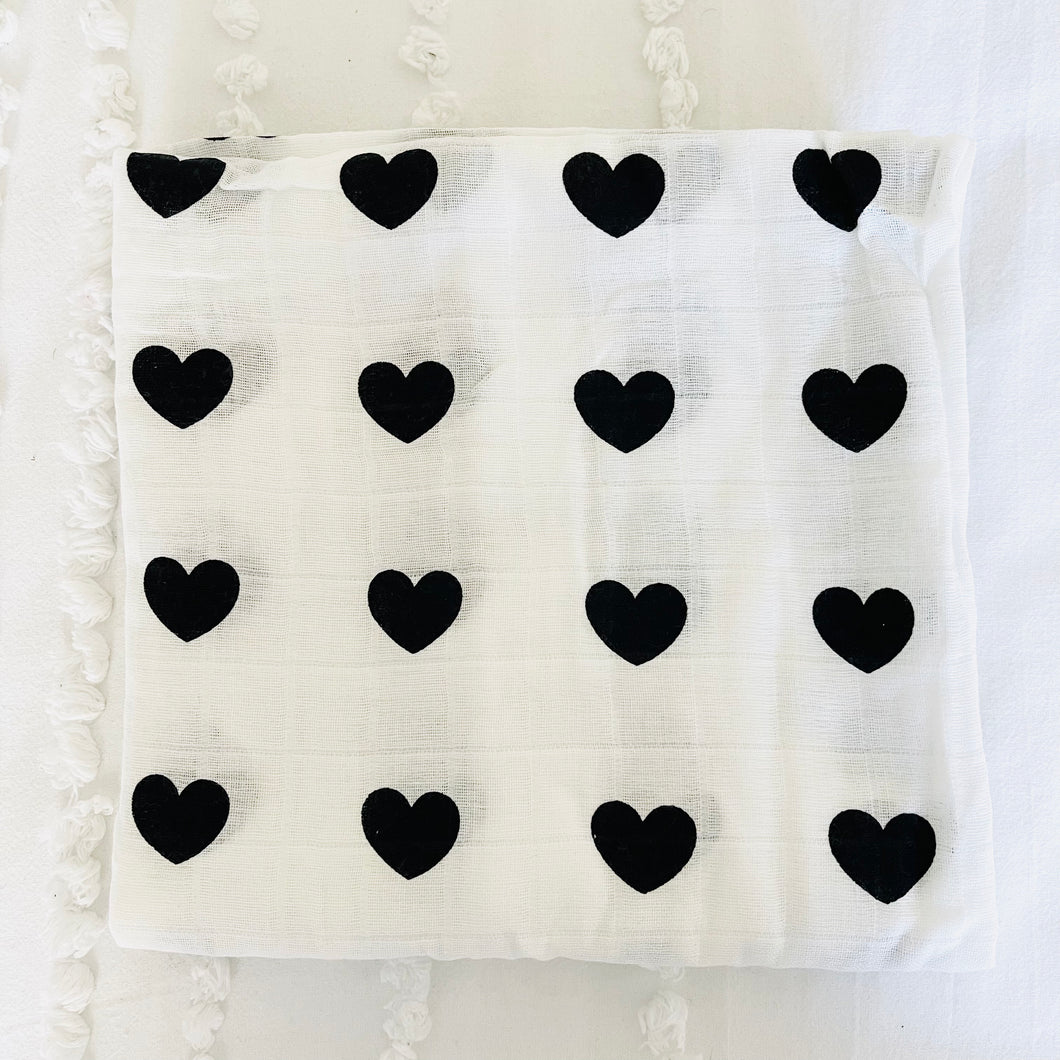 ALL HEARTS MUSLIN WRAP